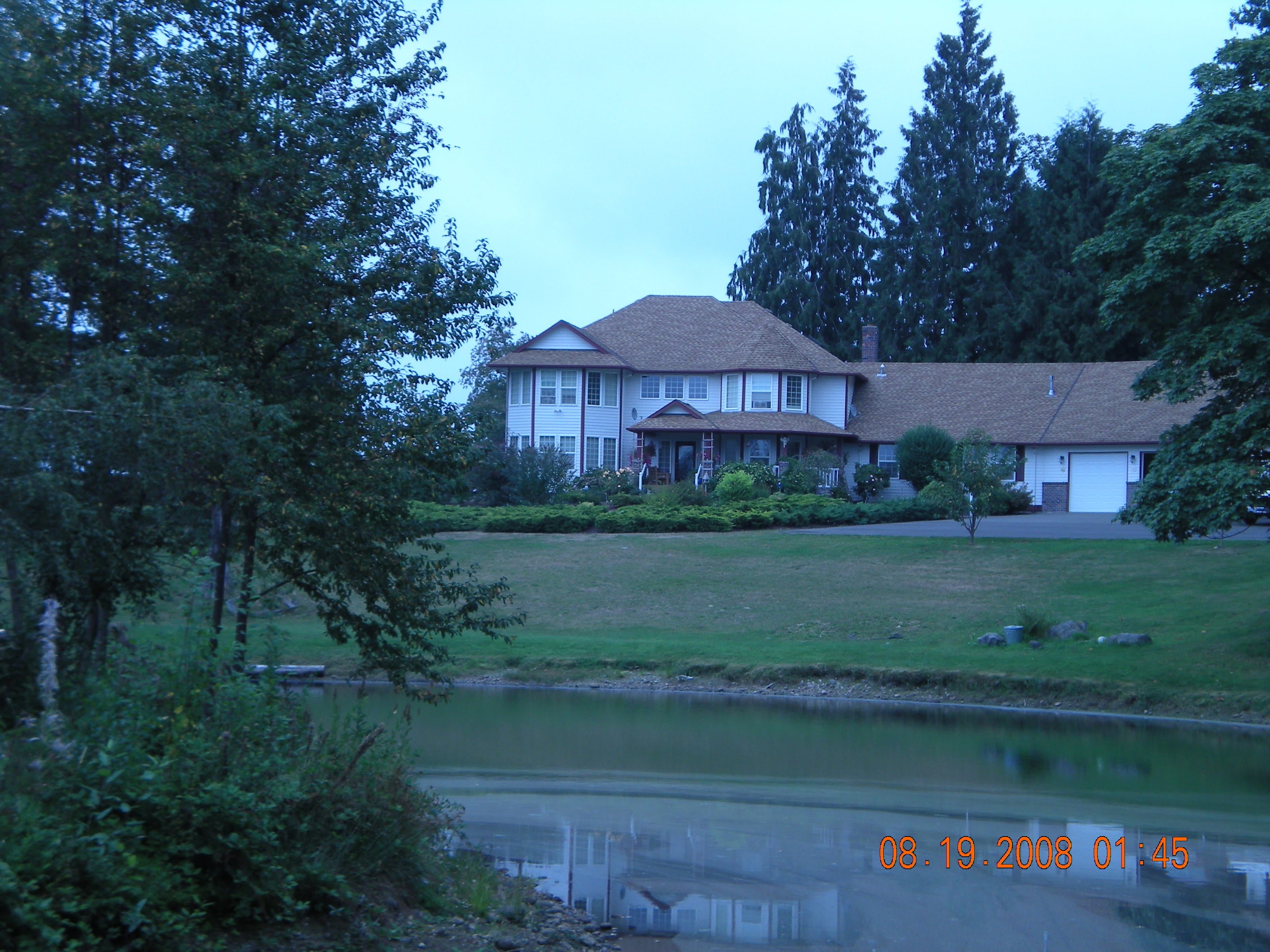 Lakeside Manor community photo 1