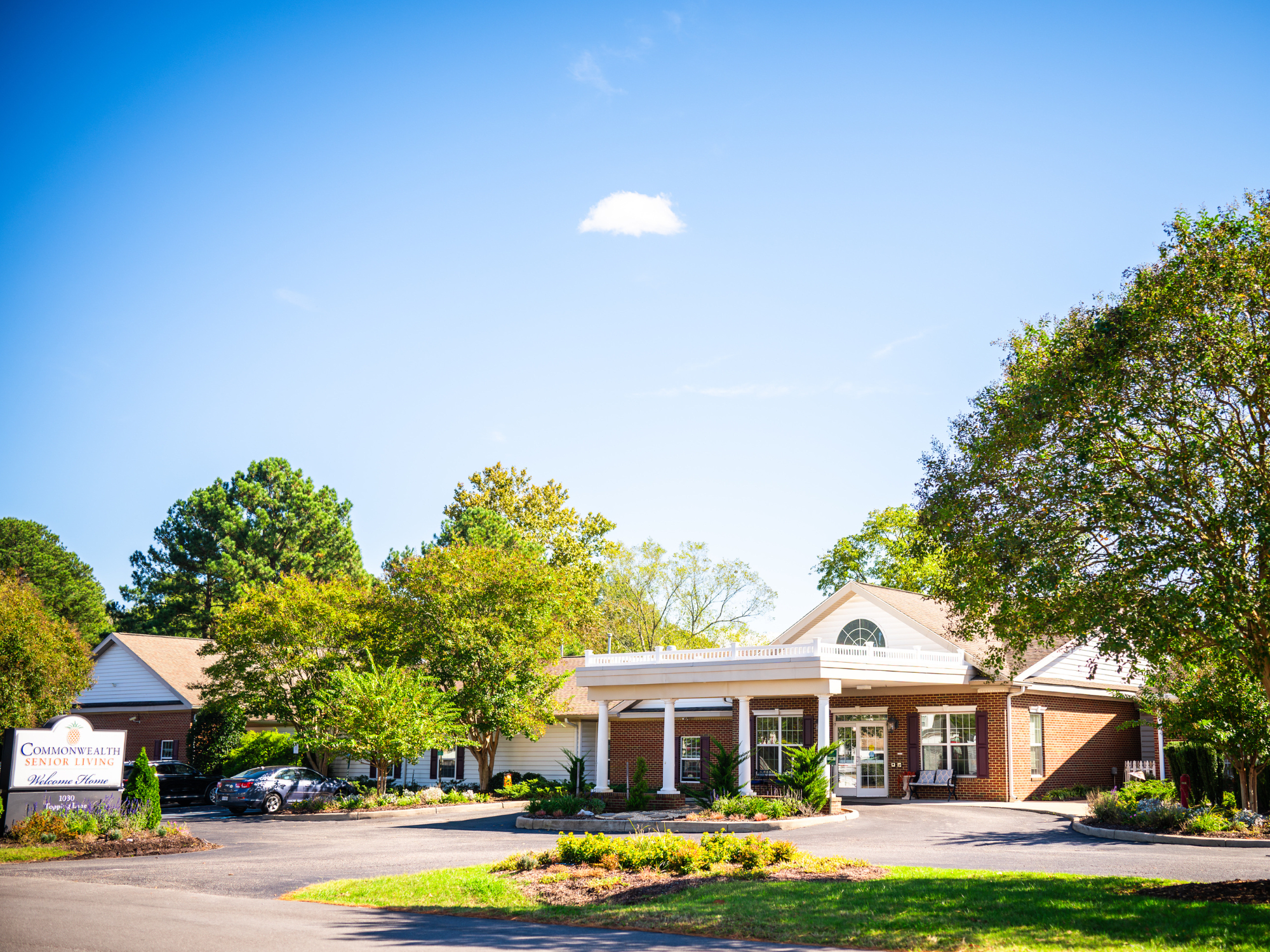 Commonwealth Senior Living at Hampton community photo 1