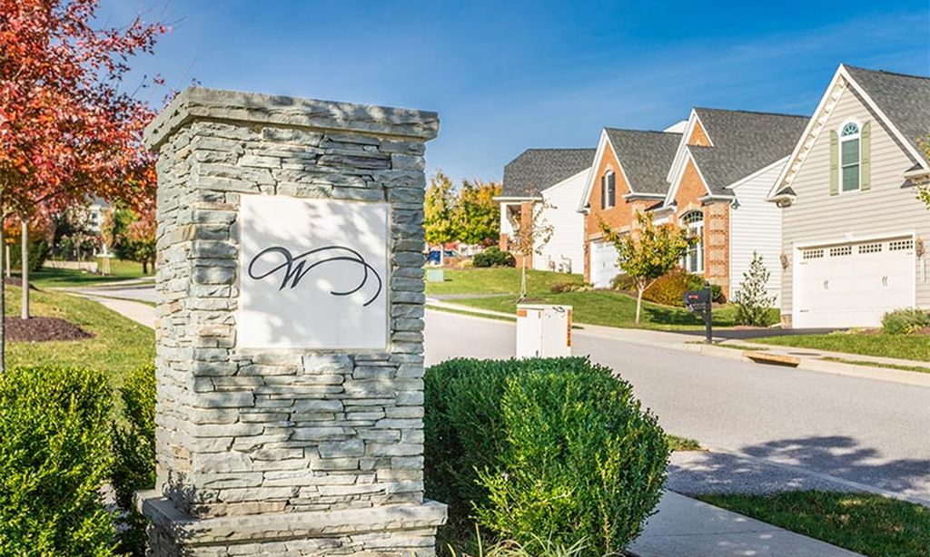 The Courtyards at Waverly Woods community photo 1