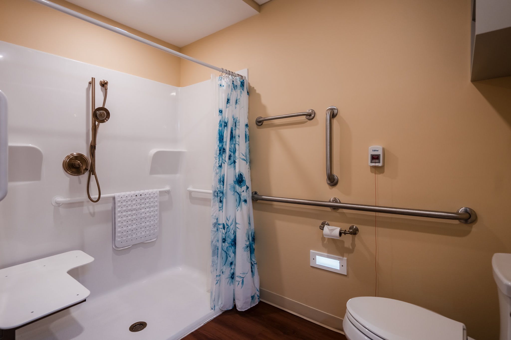 Johnson Creek Village community photo 5