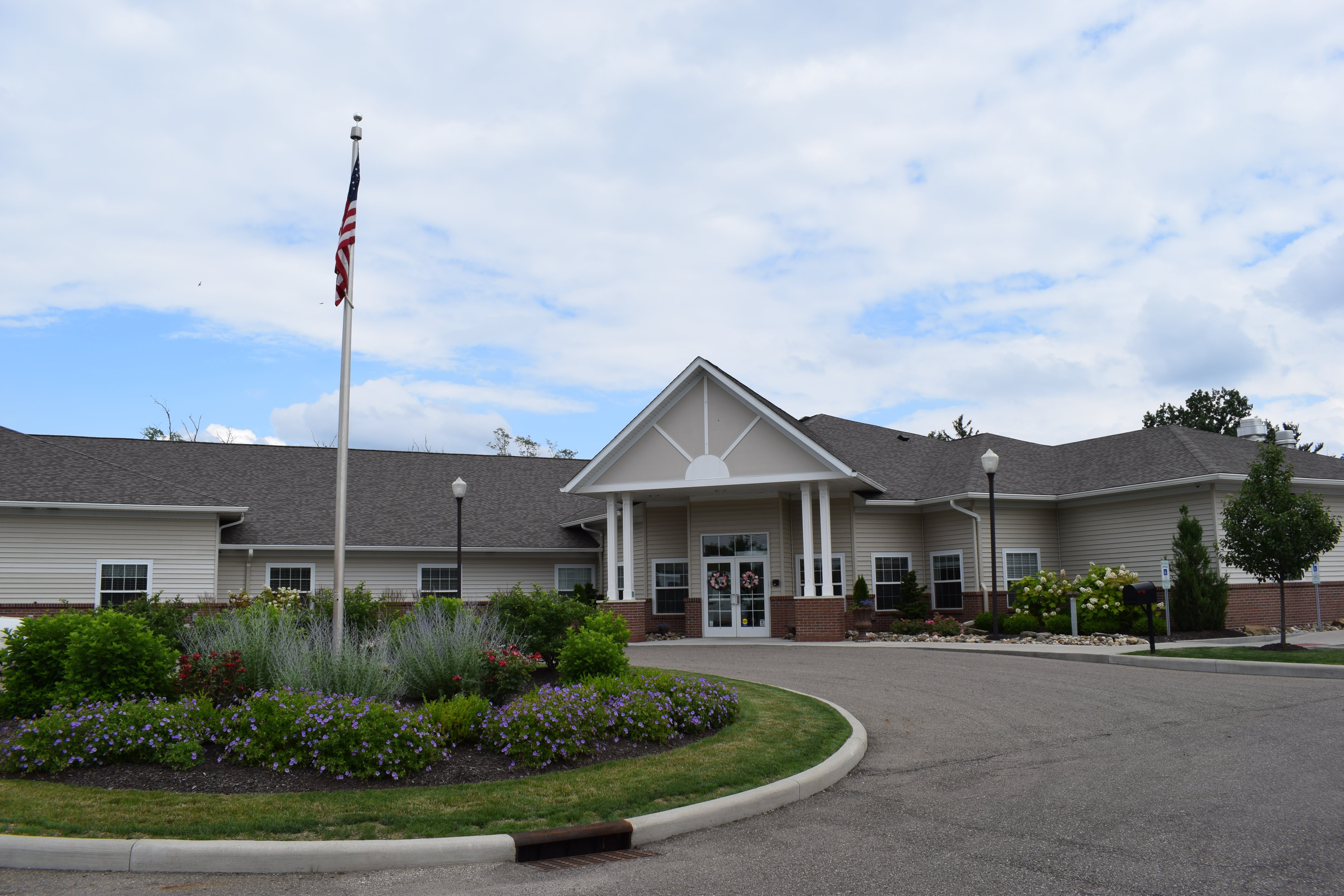 Stone Creek Assisted Living and Memory Care community photo 1