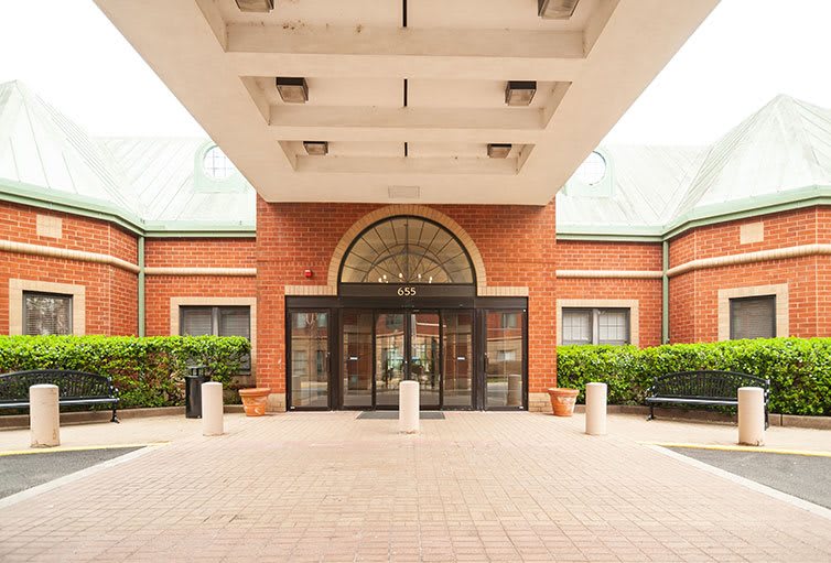 The Pointe at Teaneck community photo 1