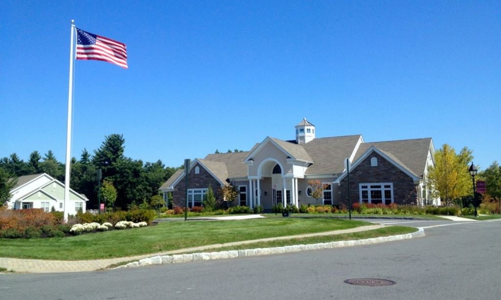 Regency at Methuen community photo 1
