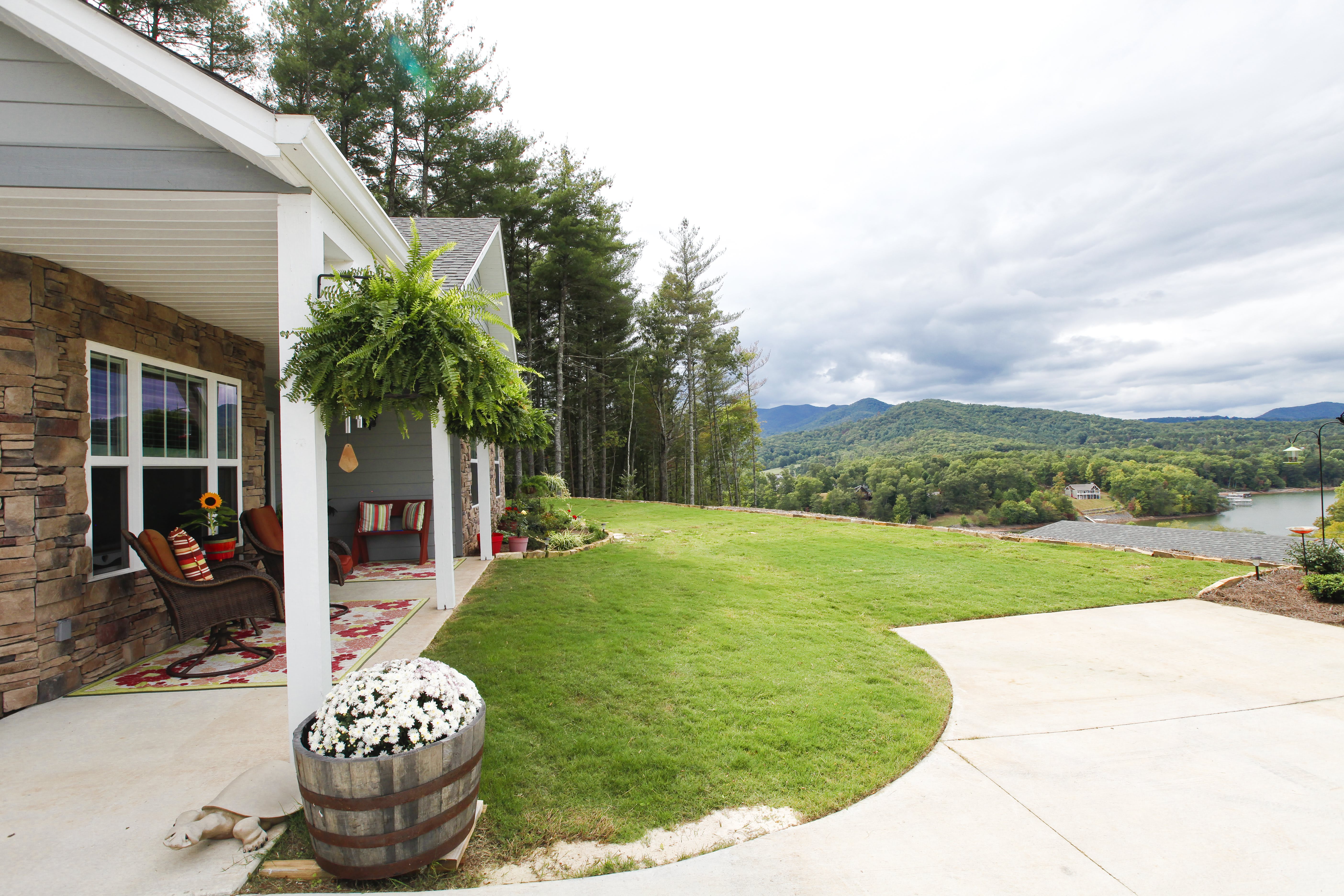 Hiawassee Park Senior Living community photo 1