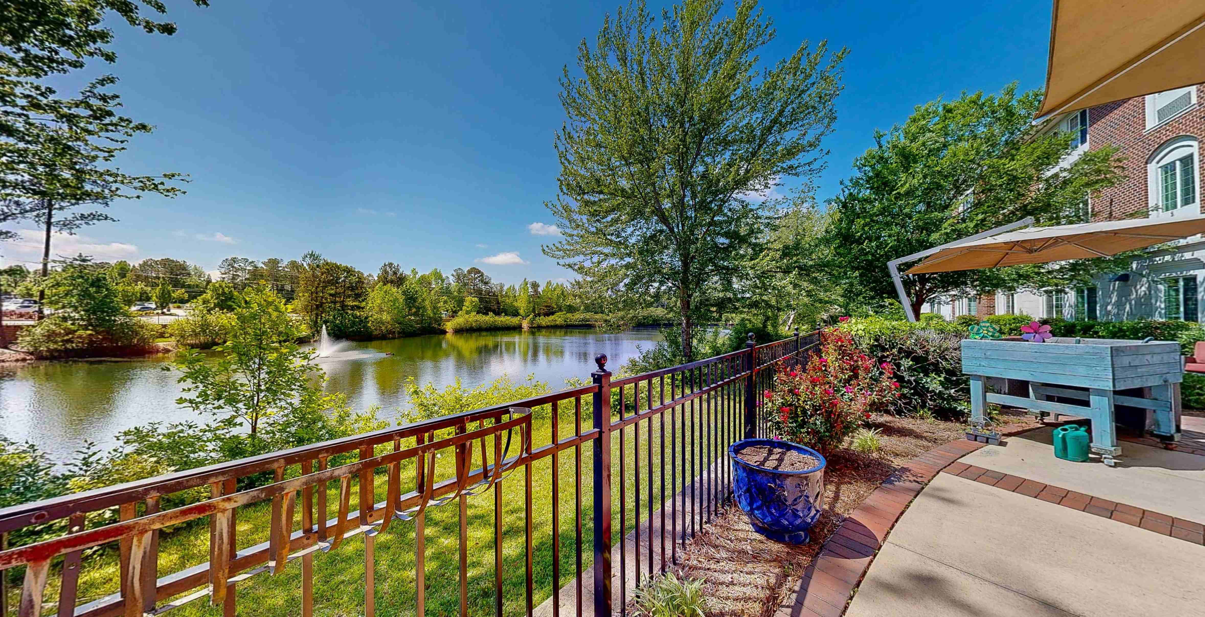 The Georgian Lakeside by Cogir community photo 1