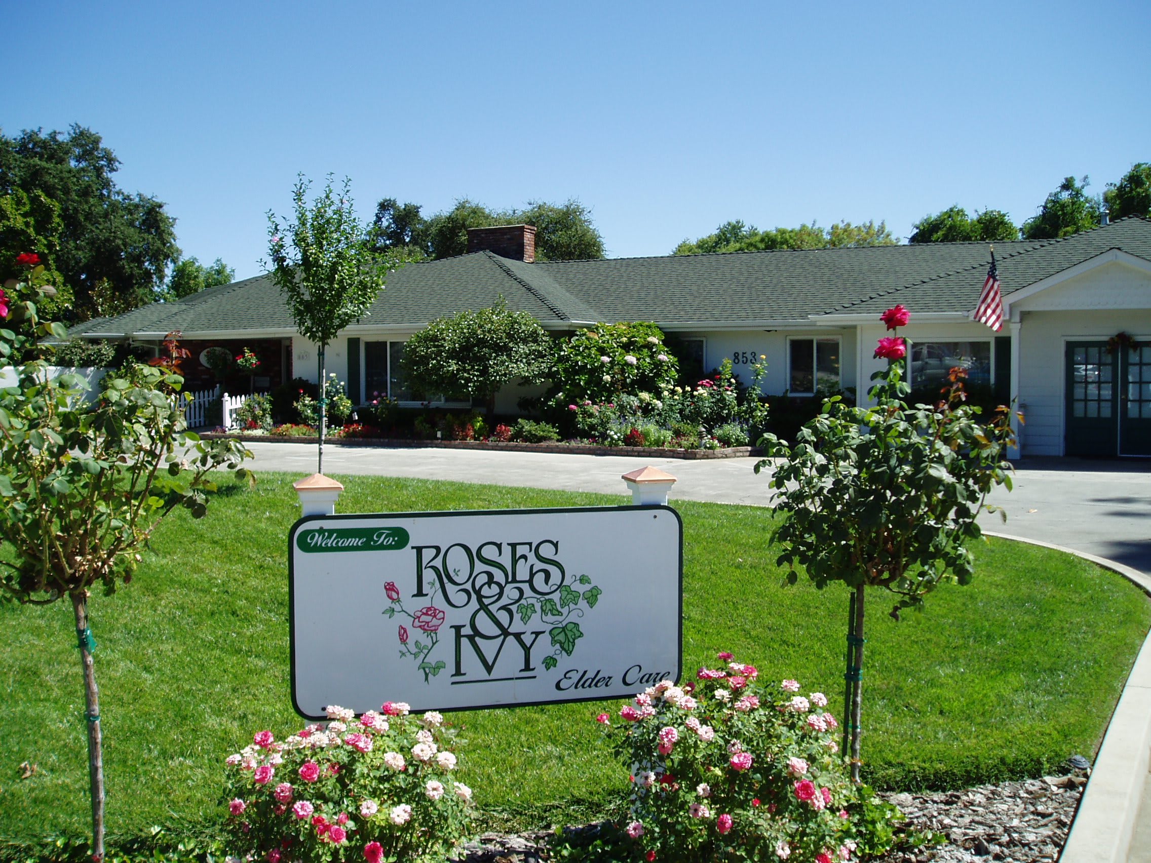 Roses & Ivy Elder Care community photo 1
