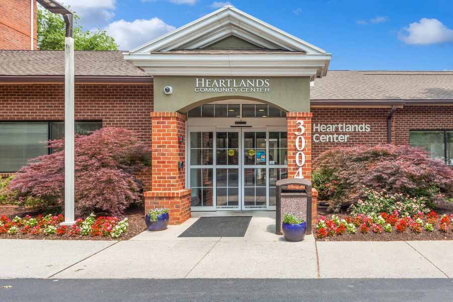 HeartLands Senior Living at Ellicott City community photo 1
