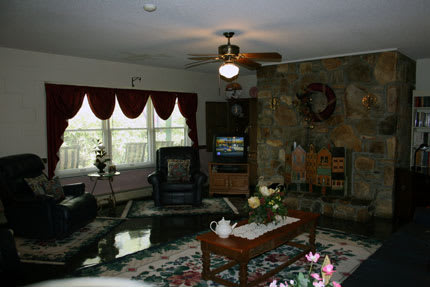 Jonas Ridge Assisted Living community photo 1