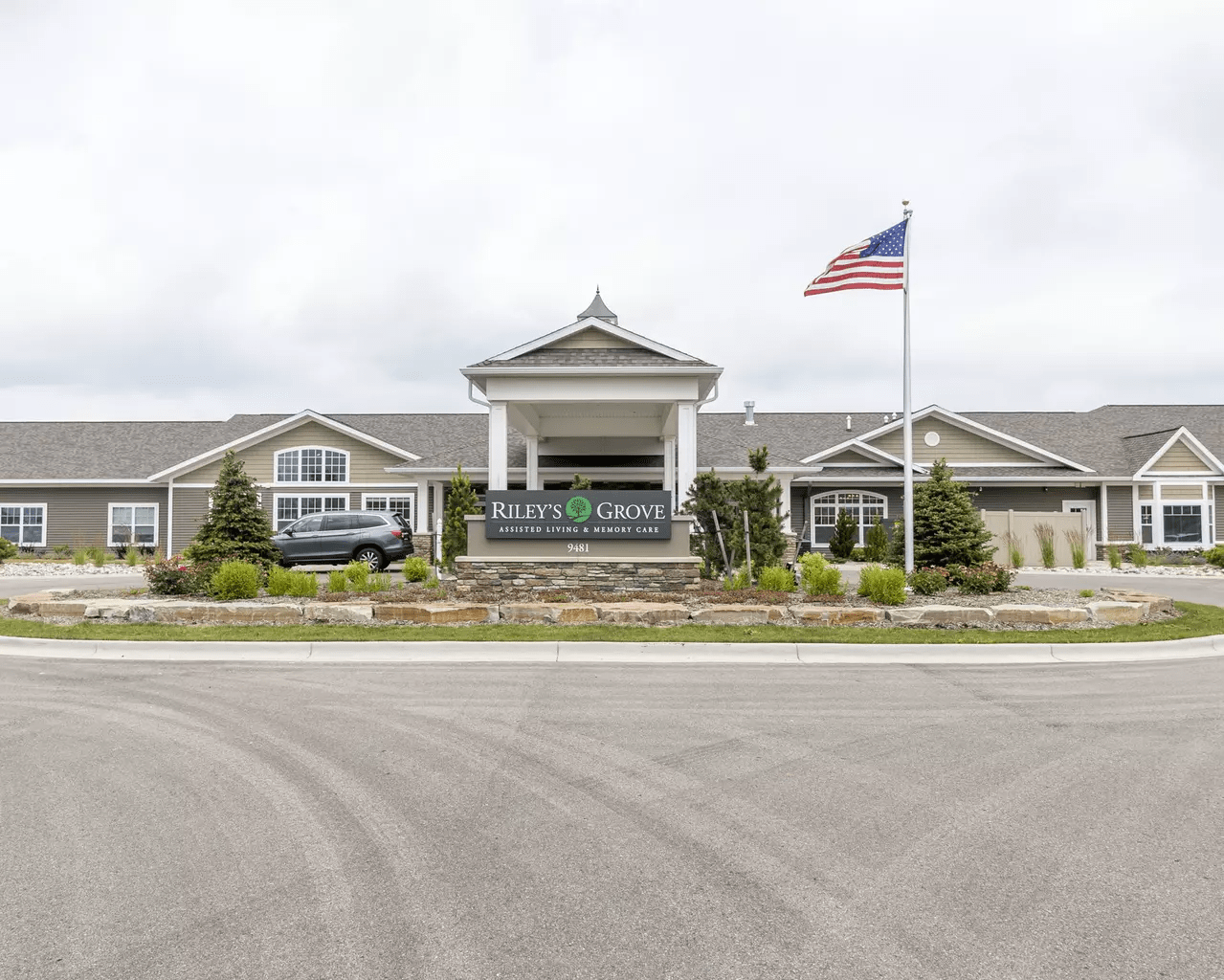 Riley's Grove Assisted Living and Memory Care community photo 1