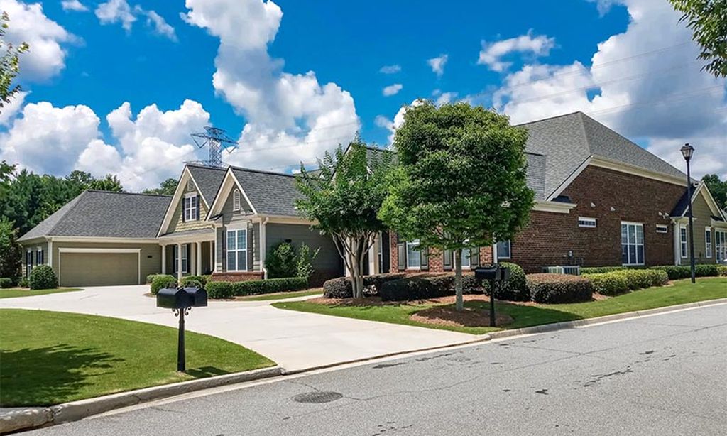 Brookstone Manor community photo 1