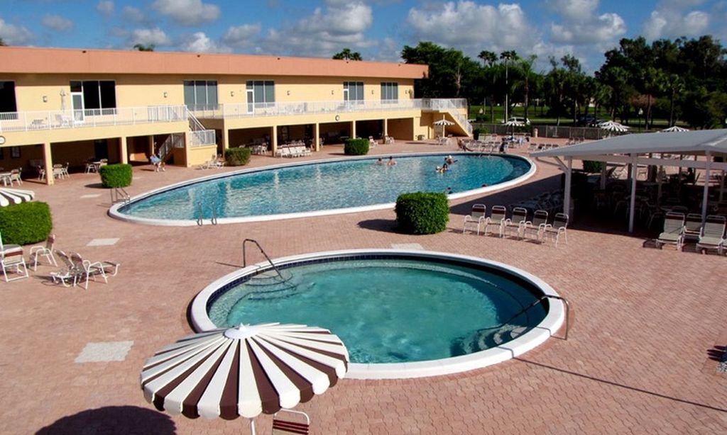 Lakes of Delray community photo 1