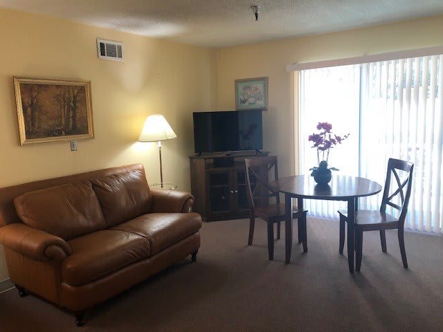 Lakewood Gardens community photo 1