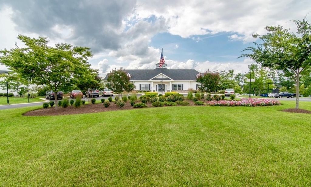 Signature Club at Greenview community photo 1