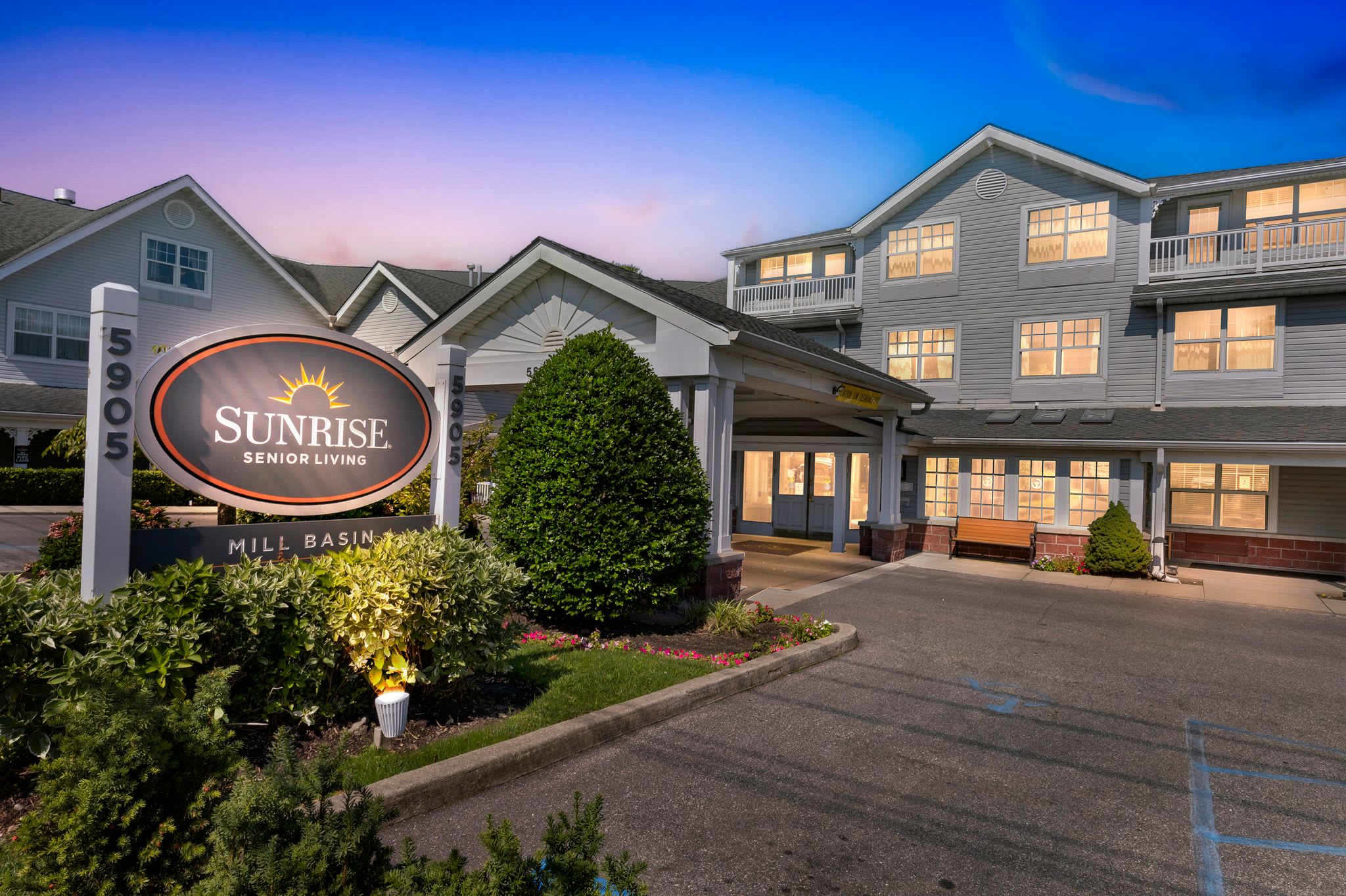 Sunrise of Mill Basin community photo 1