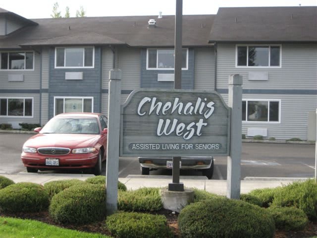 Chehalis West Assisted Living community photo 1
