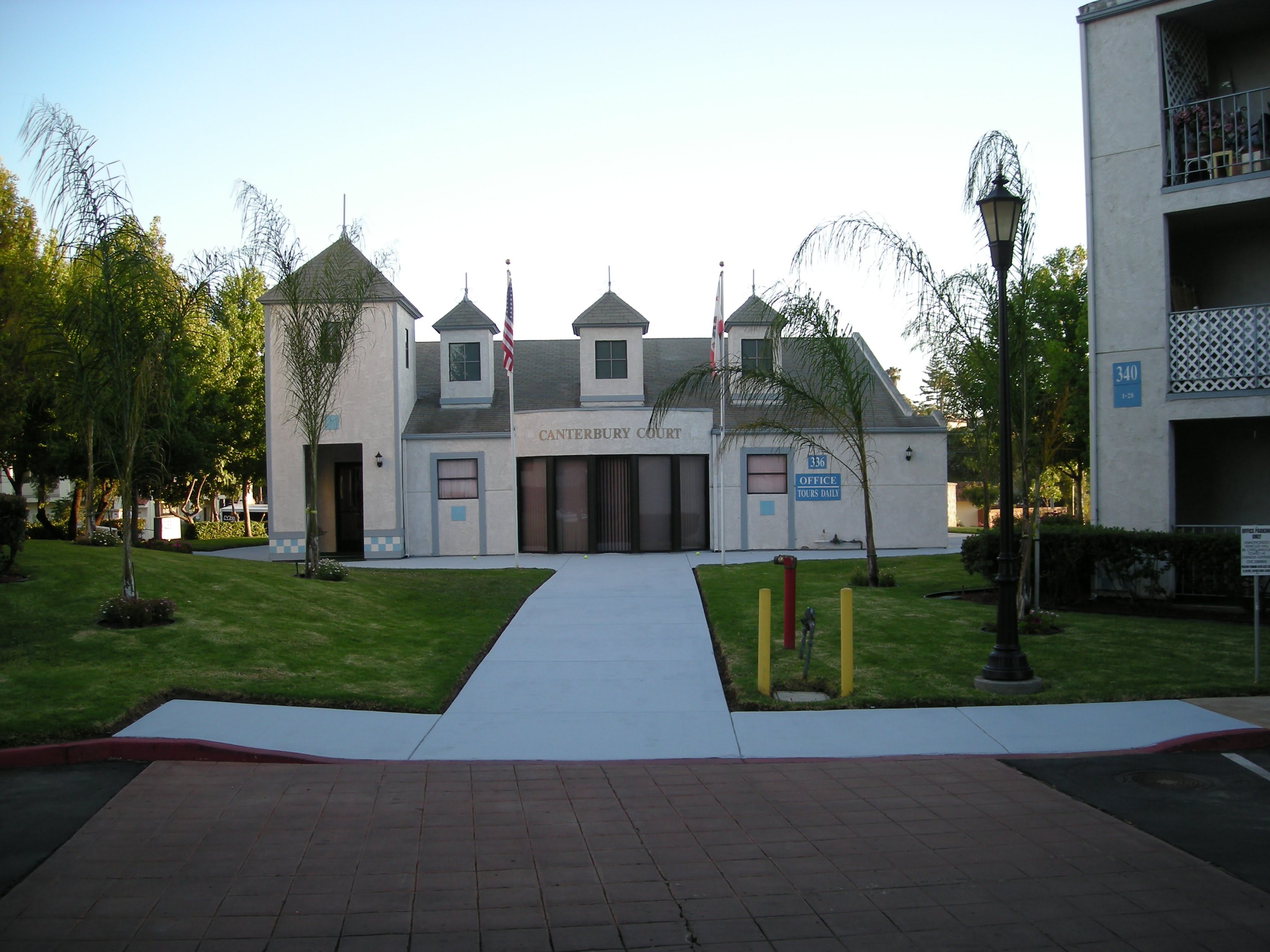 Canterbury Court community photo 1