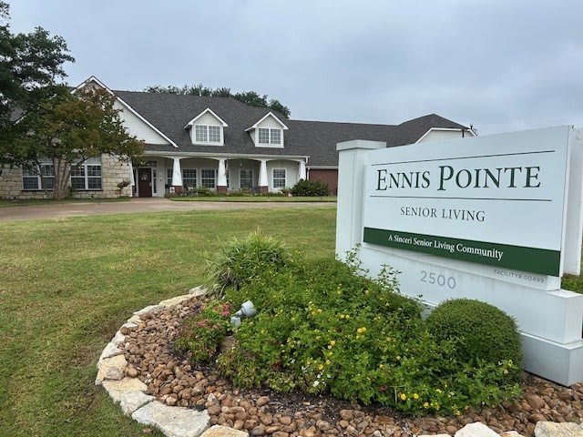 Ennis Pointe Senior Living community photo 1