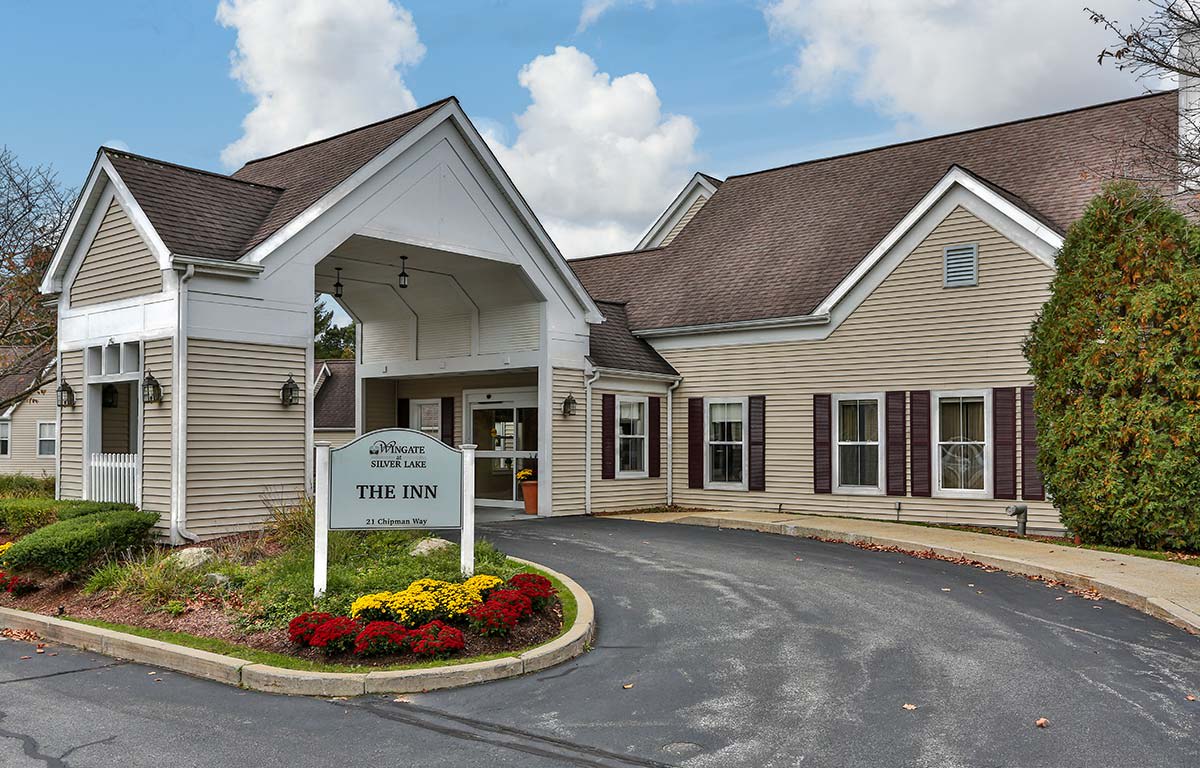 The Inn at Silver Lake community photo 1