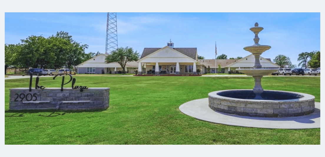 The Plaza on North Main community photo 1