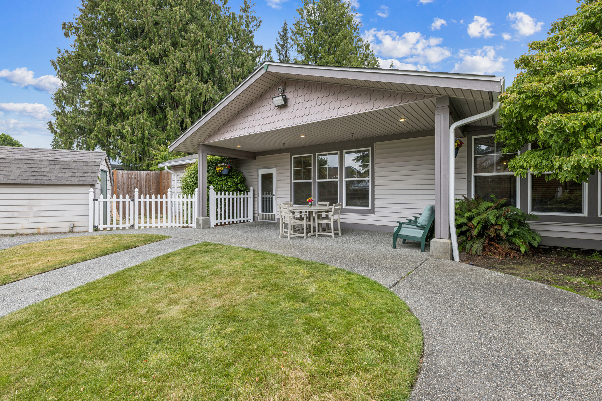 HomePlace at Burlington by Cogir community photo 1