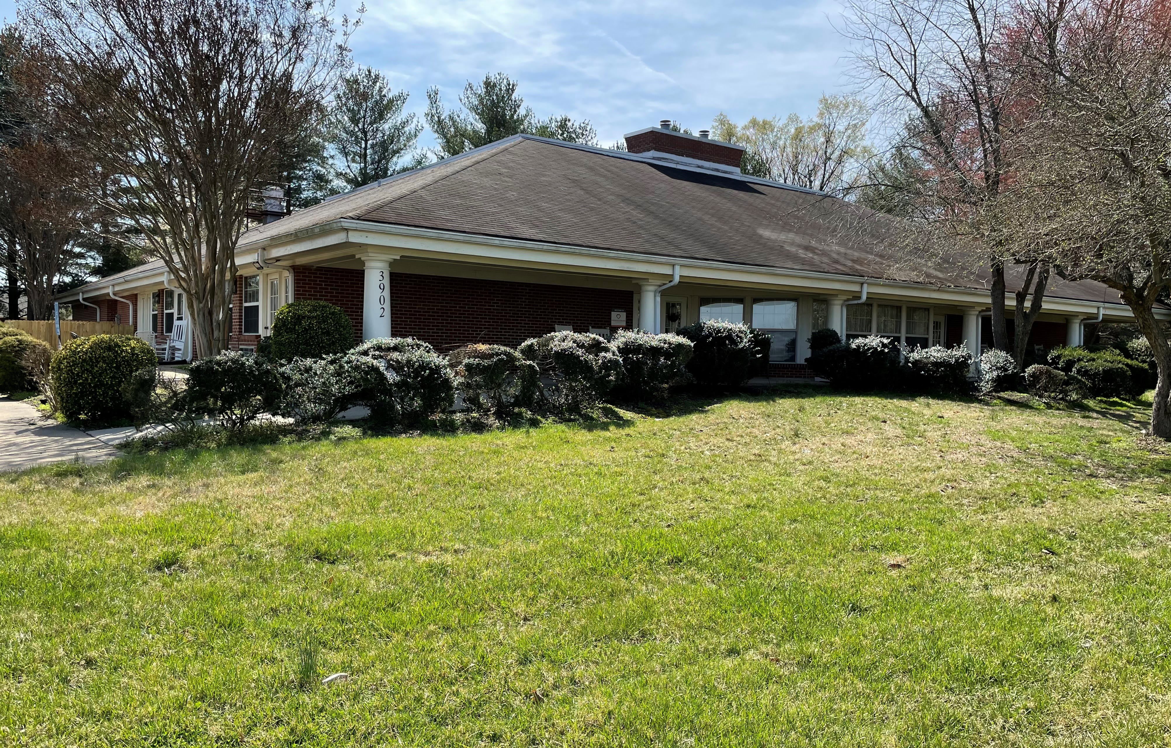Fredericksburg Assisted Living community photo 1