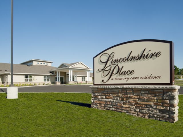 Lincolnshire Place community photo 1