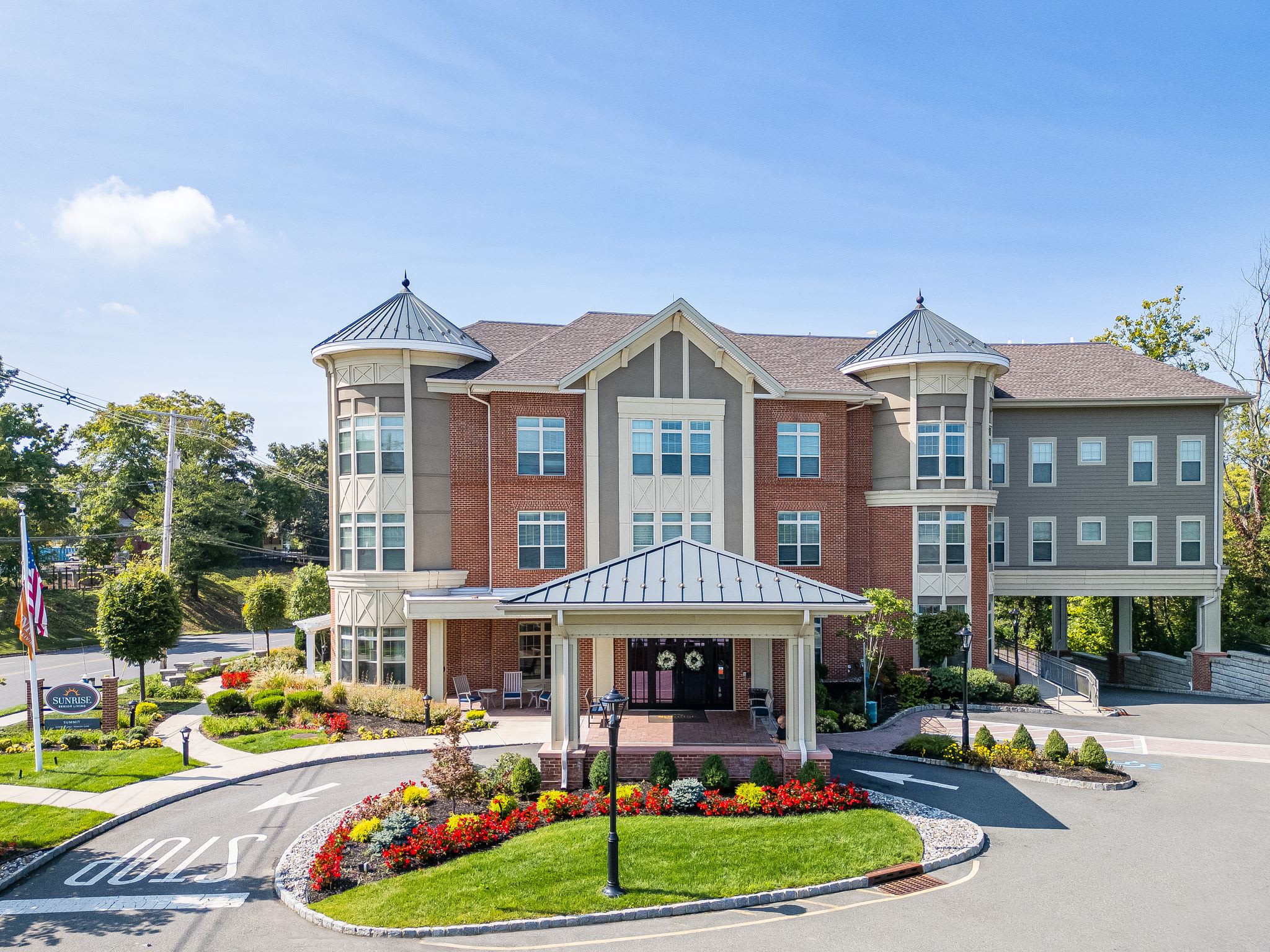 Sunrise of Summit community photo 1