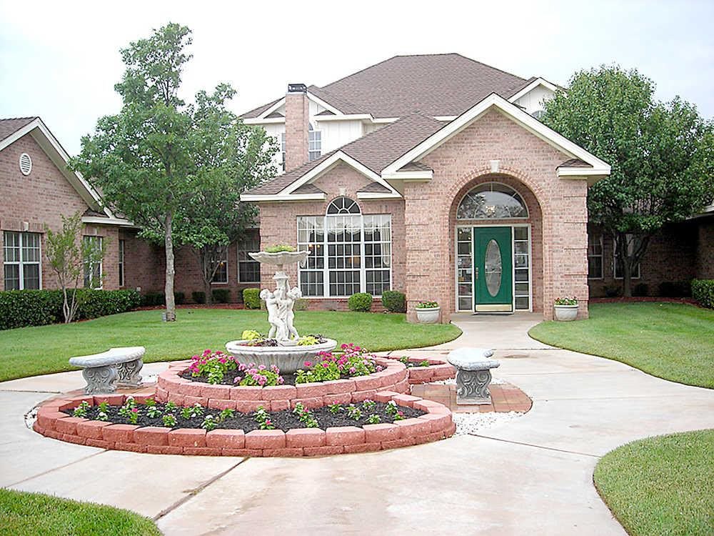 Wedgewood South community photo 1