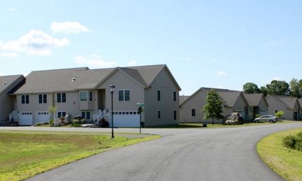 Black Rocks Village community photo 1
