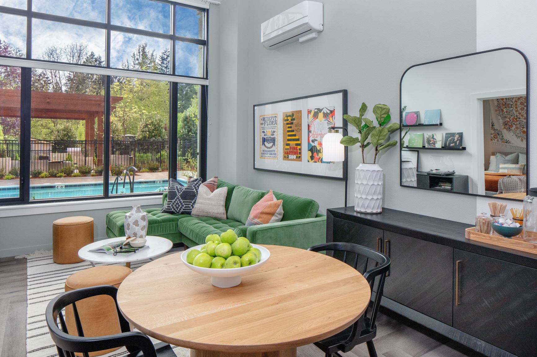Mercato Grove community photo 1