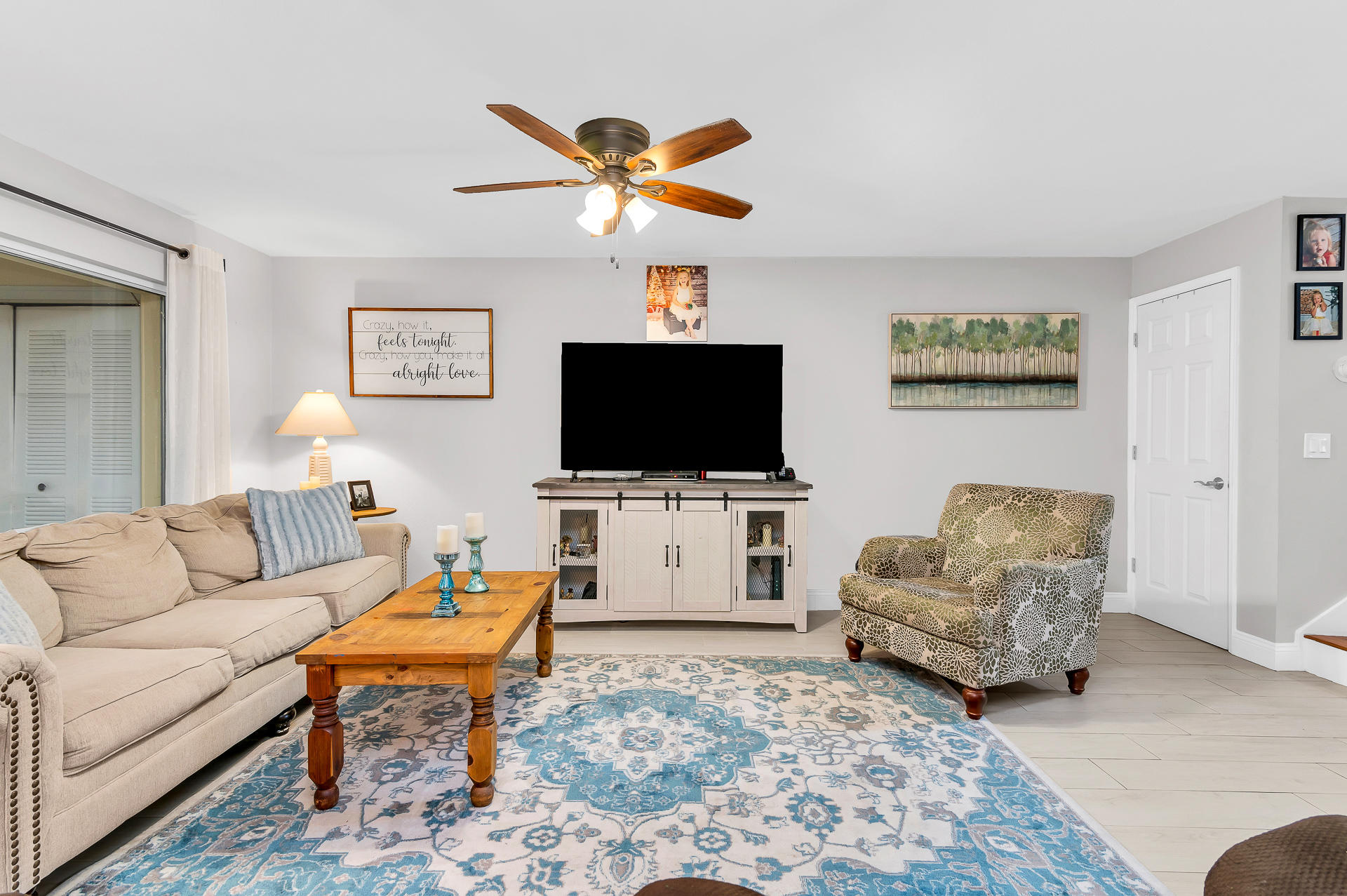 Covered Bridge Lake Worth community photo 1
