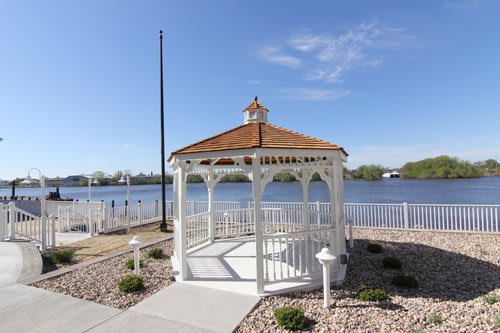The Rivers Apartments community photo 1