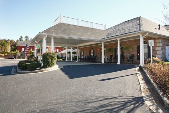 Cedarhurst of Oakwood community photo 1