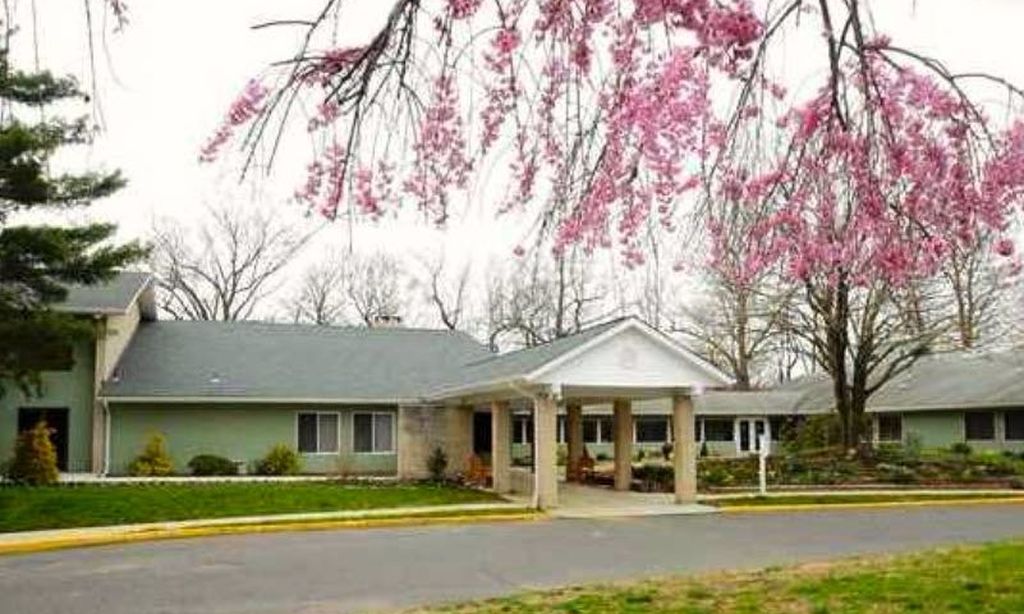 Shadow Lake Village community photo 1