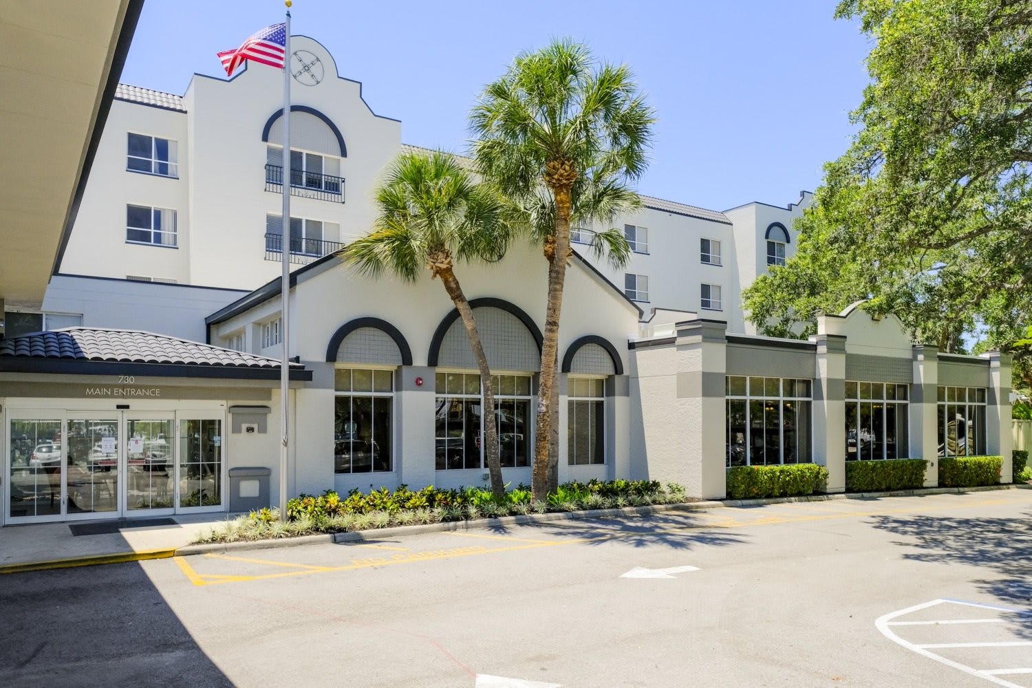 Grand Villa of Sarasota community photo 1