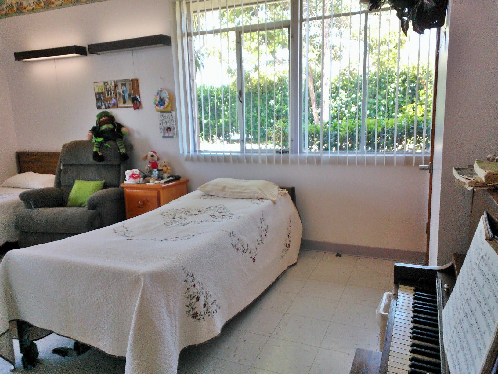 Ventura Villa Assisted Living community photo 1