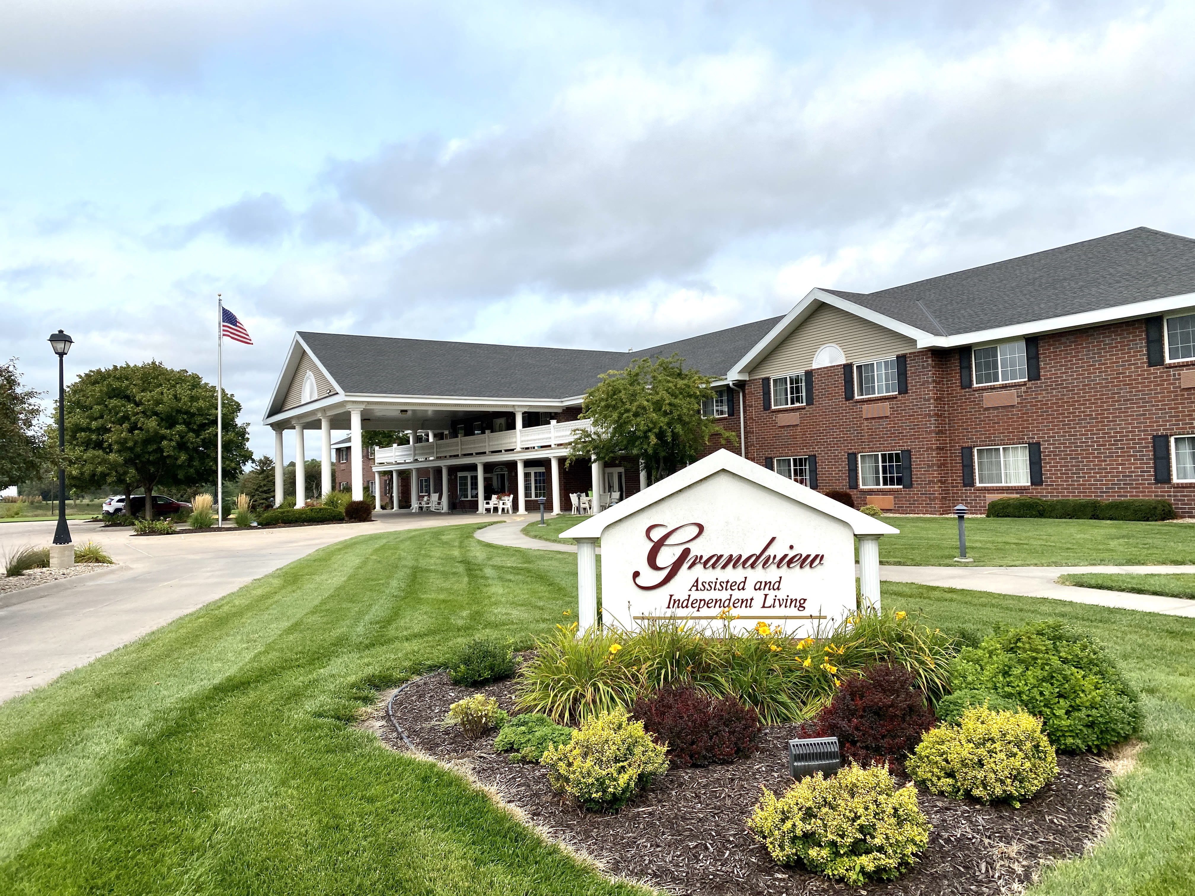 Grandview Assisted and Independent Living community photo 1