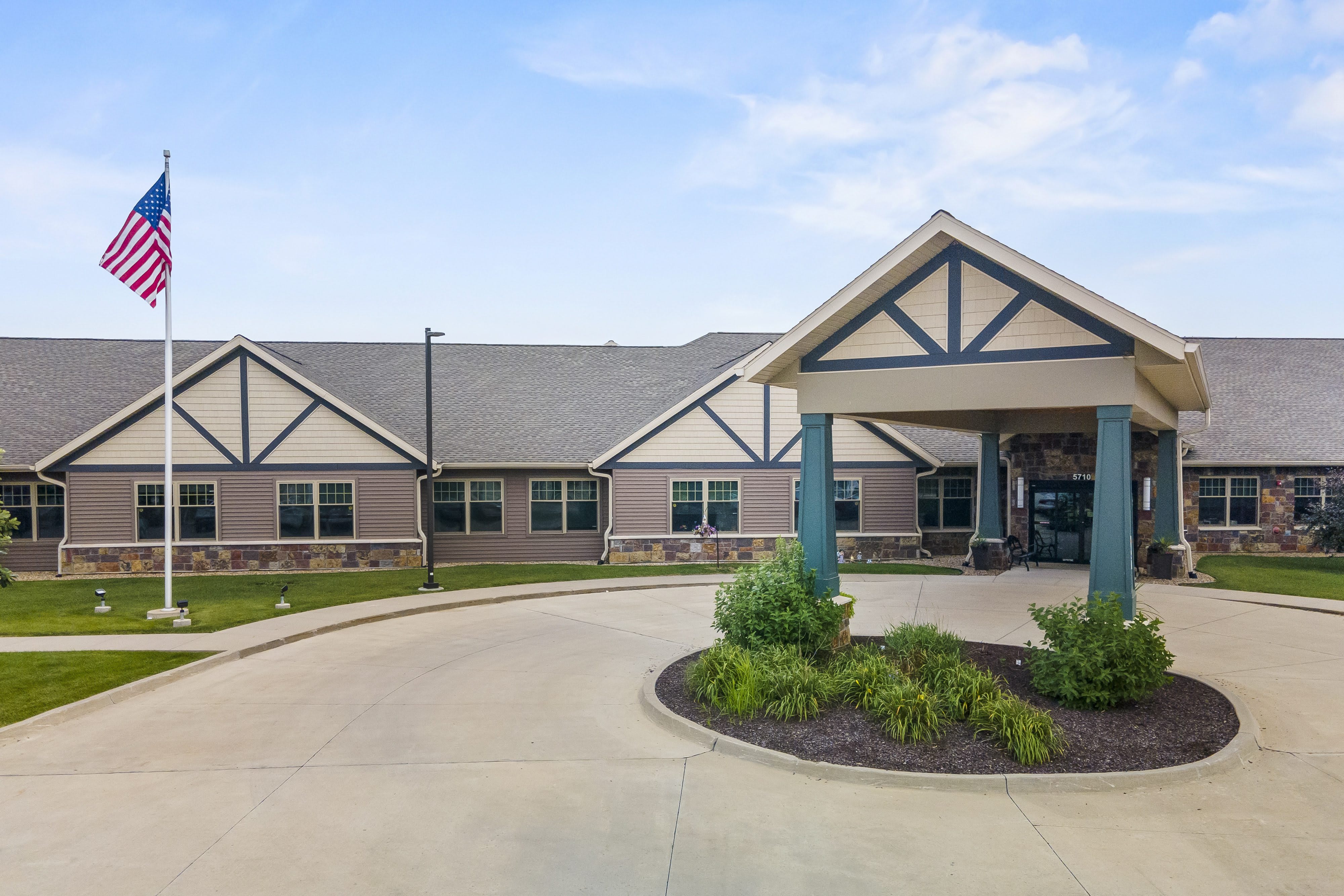 The Gardens of Cedar Rapids community photo 1
