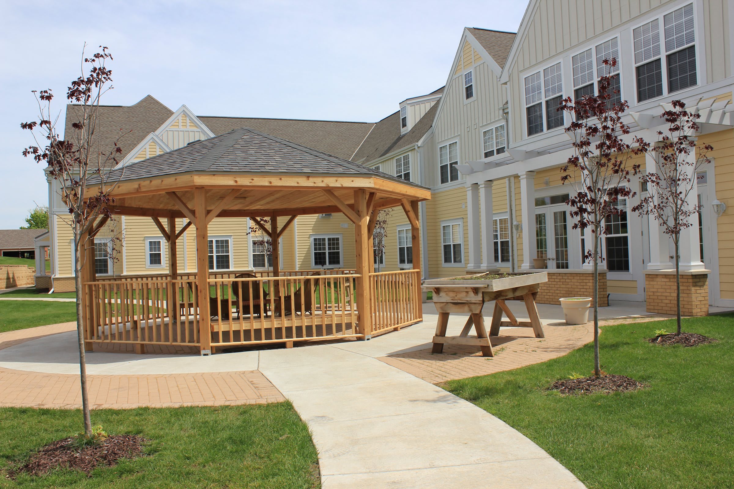 Spero Gardens Assisted Living community photo 1