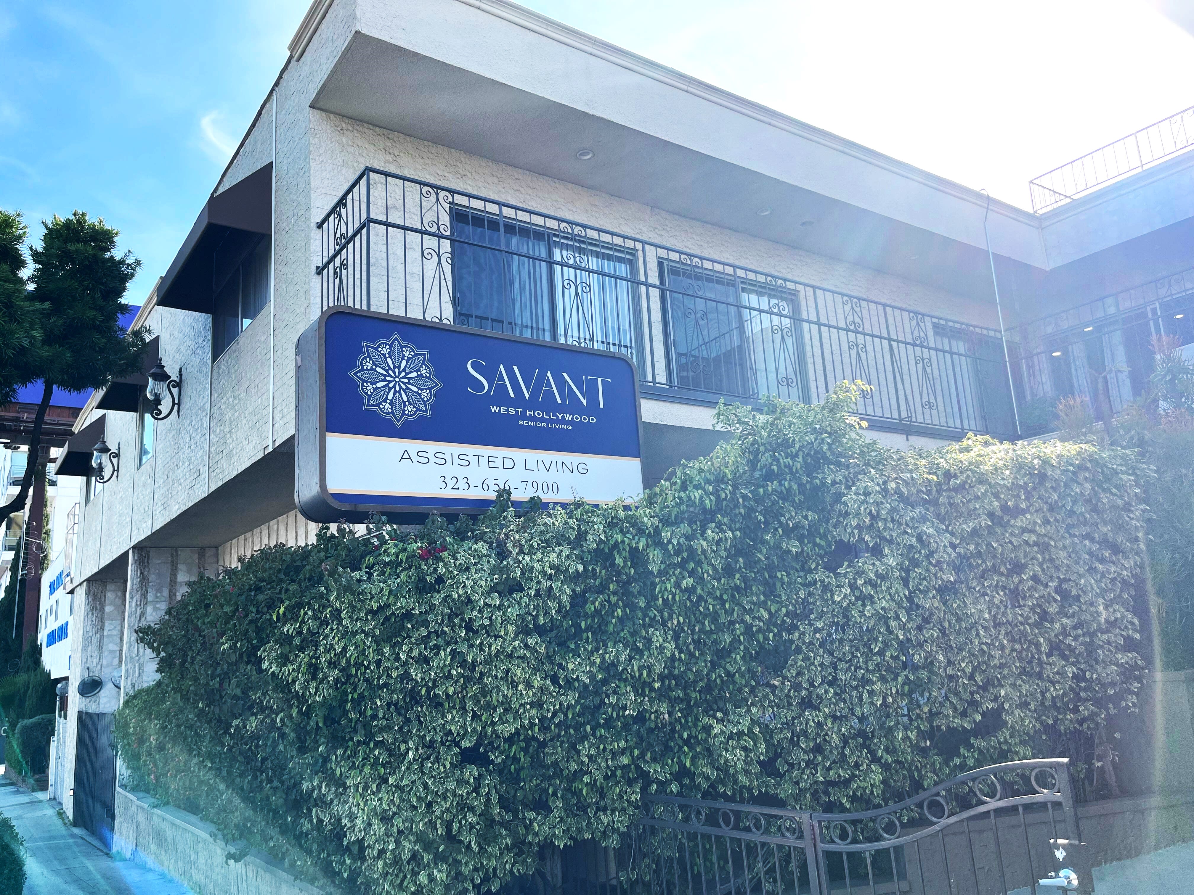Savant of West Hollywood community photo 1