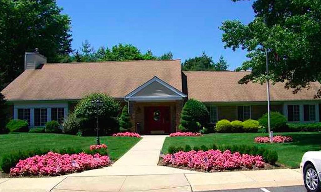 Shady Oaks community photo 1
