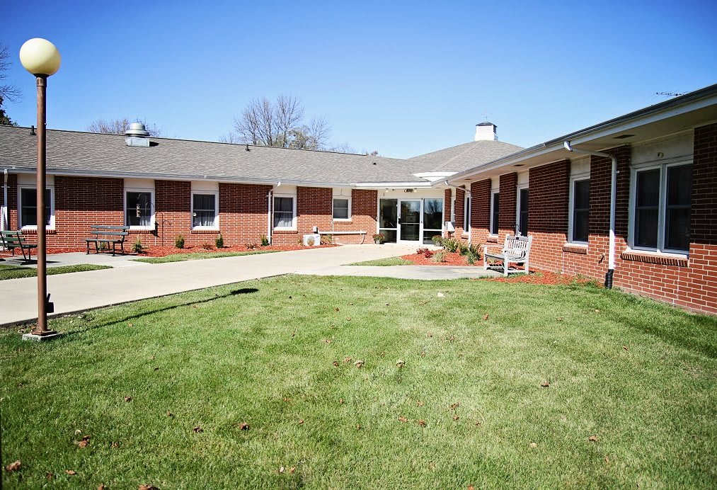 Greenfield Manor community photo 1