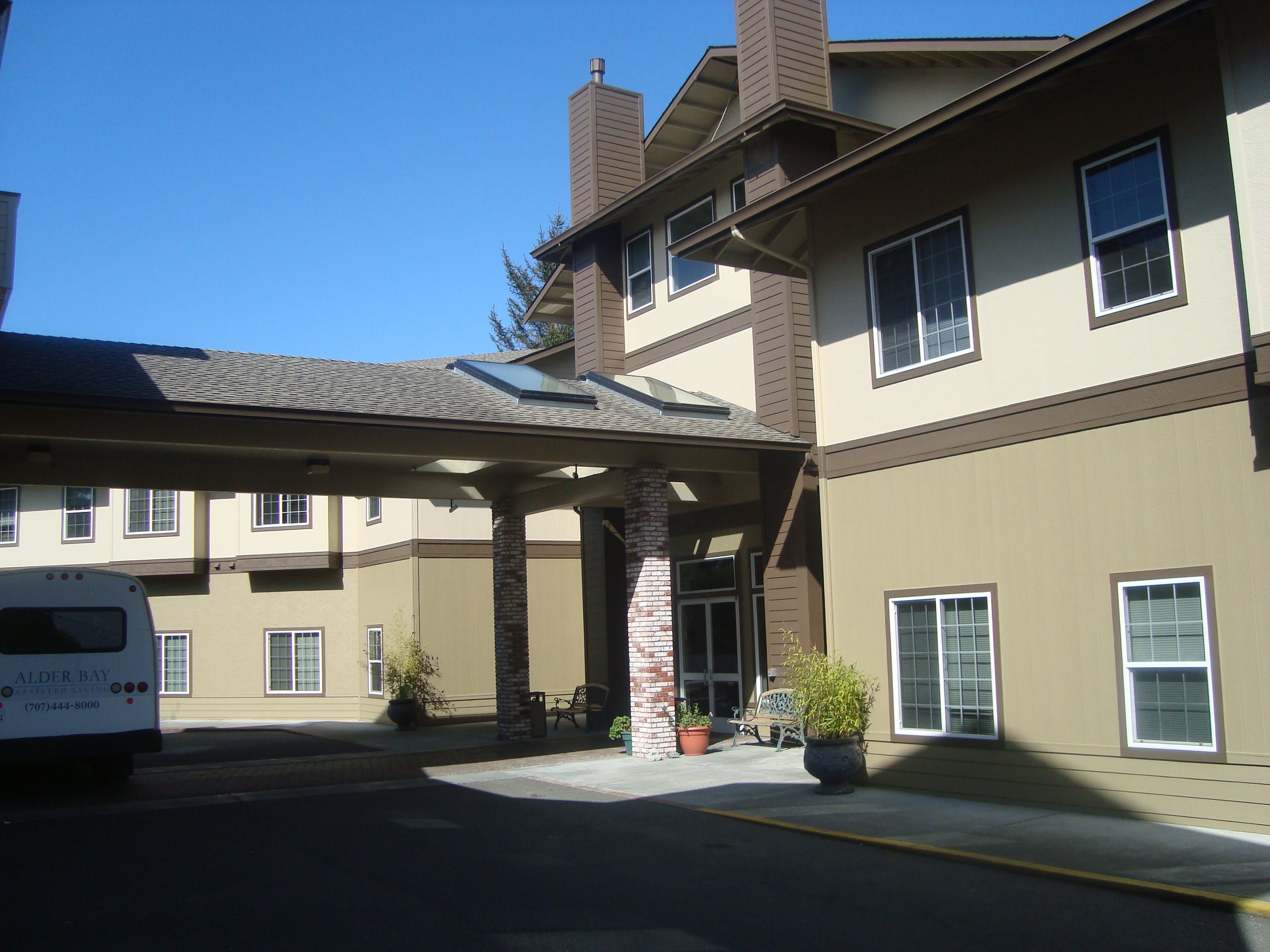 Alder Bay Assisted Living community photo 1