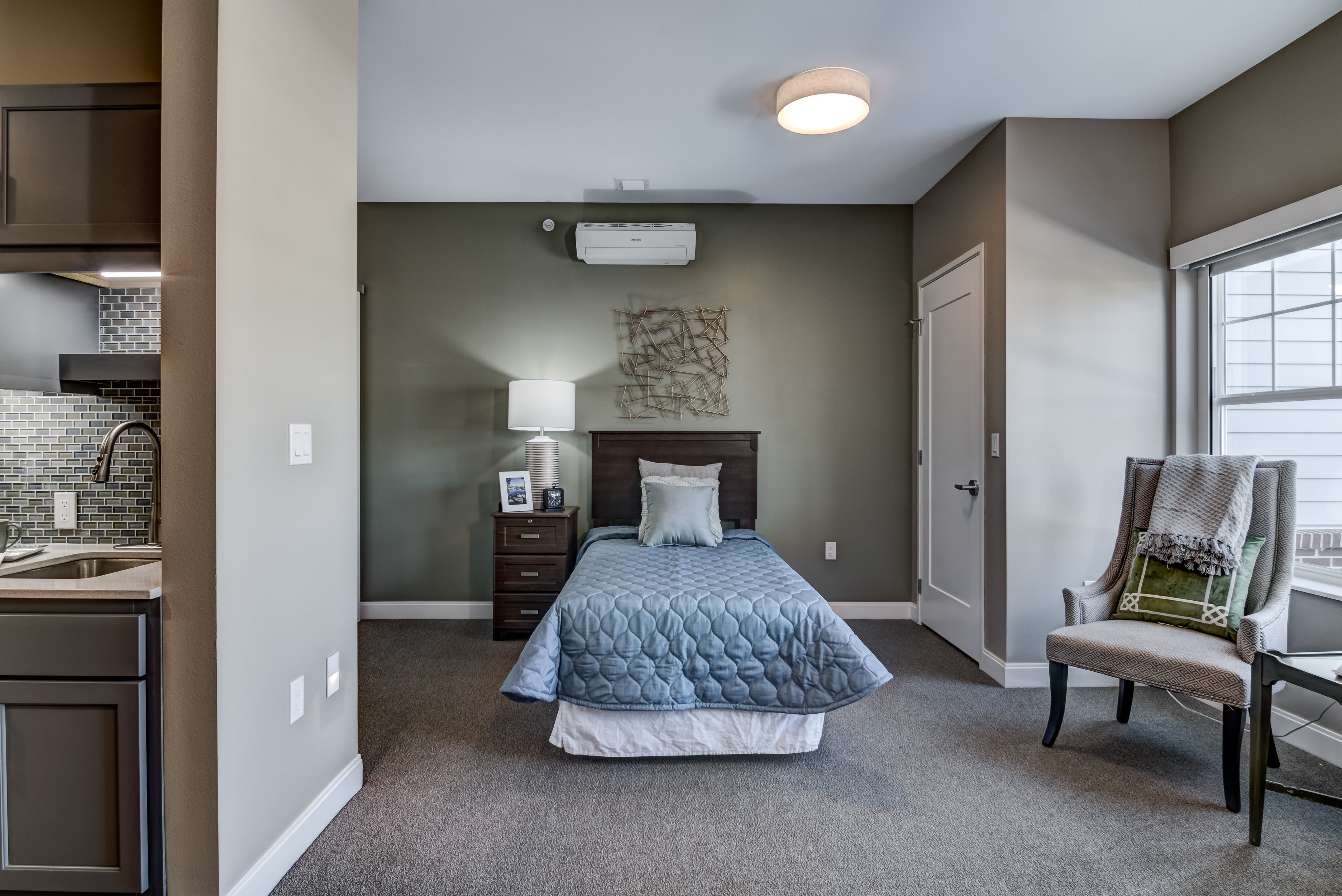 Azura Assisted Living and Memory Care of Fox Point community photo 1