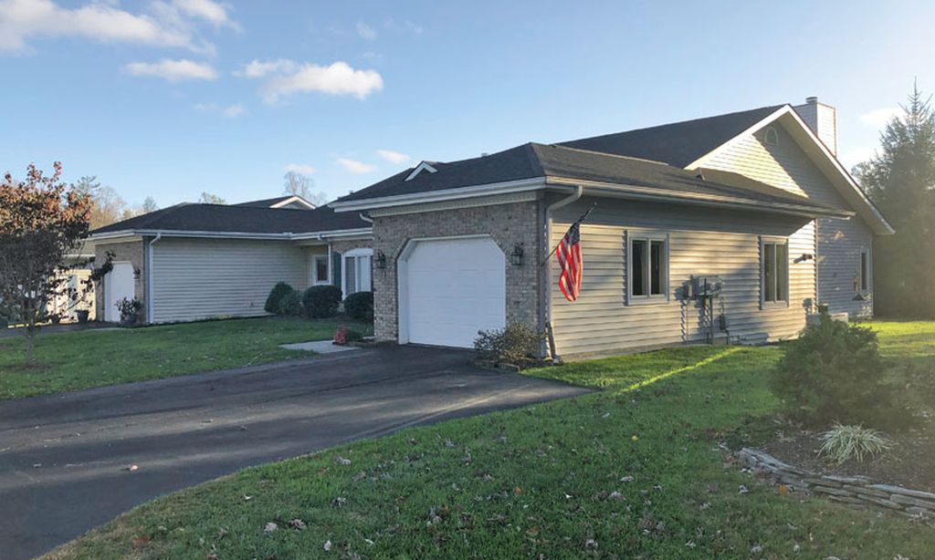 Country Meadows community photo 1