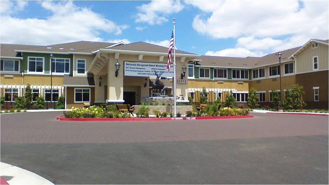 Carlton Senior Living Elk Grove community photo 1