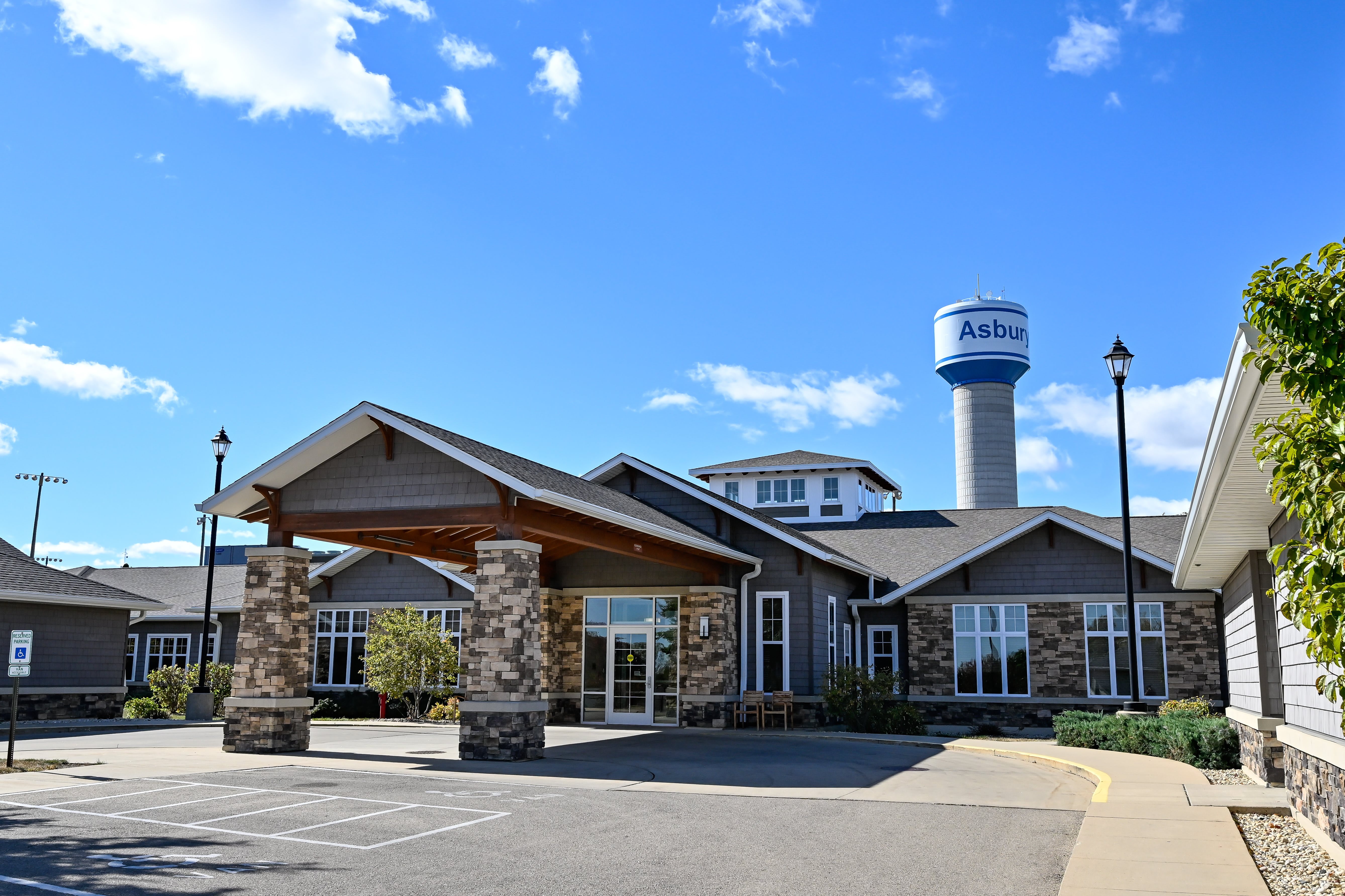 Grand Meadows Assisted Living and Memory Care community photo 1