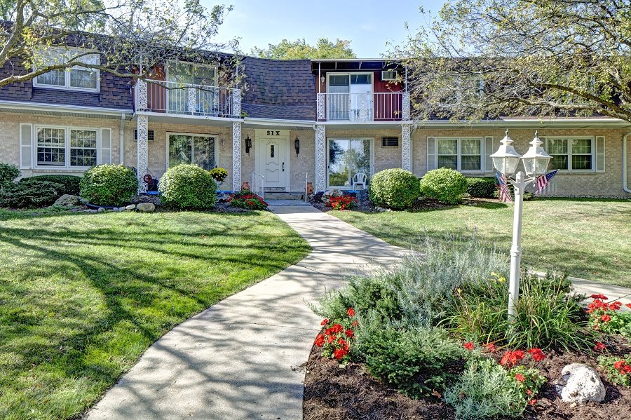 Whitcomb Square Apartments community photo 1