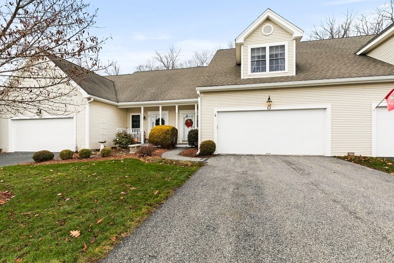 Brierly Pond Village community photo 1
