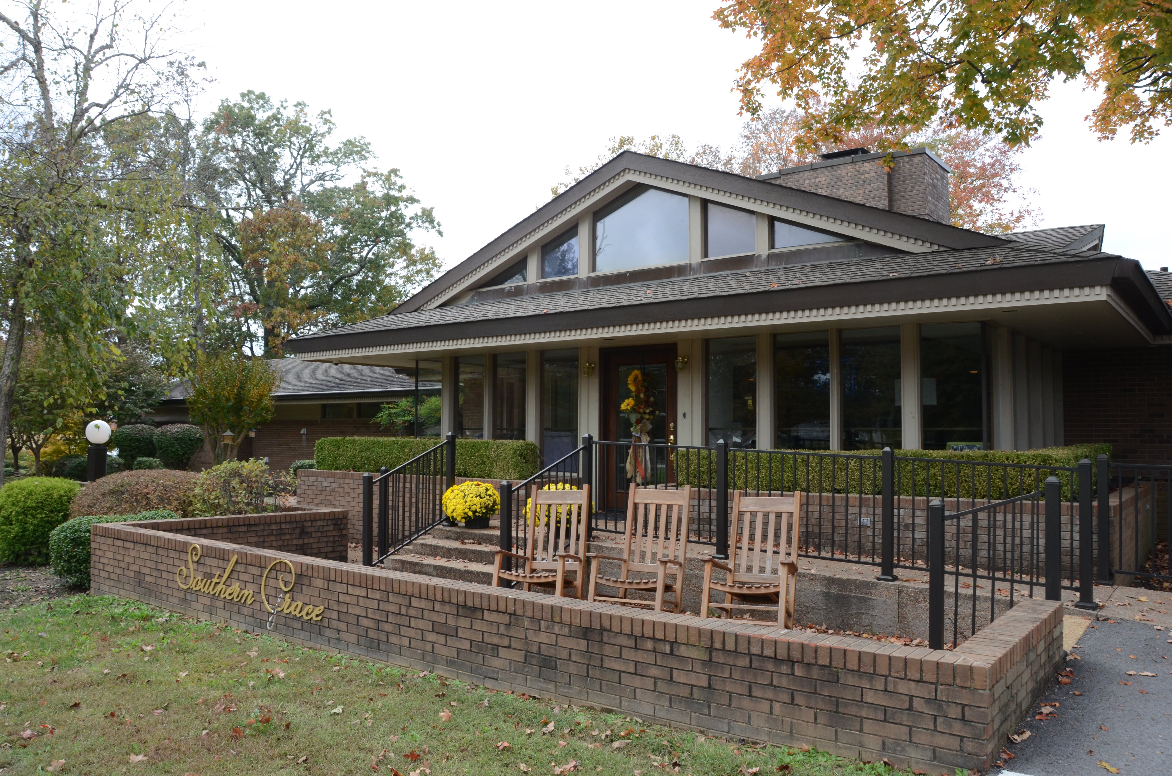 Southern Grace Assisted Living Home community photo 1